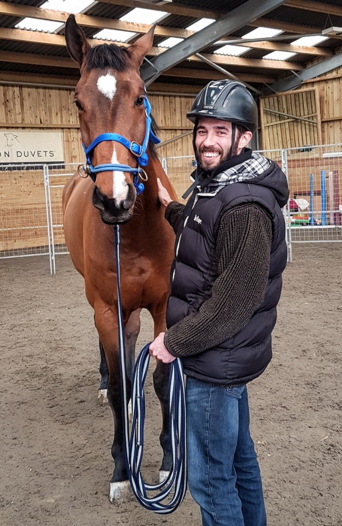 Warrior Equine provide equine assisted learning courses to support military veterans and Armed Forces personnel suffering from PTSD and psychological trauma.